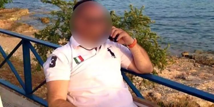 Σήμερα απολογείται ο «νταής» αστυνομικός της Βουλής – Κατηγορείται ότι βίαζε και έδερνε τα παιδιά του – Τον «ξεσκέπασε» η αστυνομικός γυναίκα του – ΒΙΝΤΕΟ