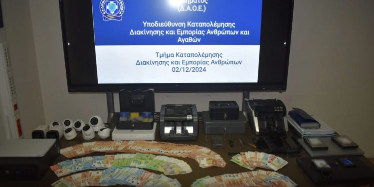 Η ΕΛΑΣ «ξεδόντιασε» συμμορία trafficking γυναικών – Χειροπέδες σε 9 άτομα – Πώς δρούσε το κύκλωμα – BINTEO – ΦΩΤΟ