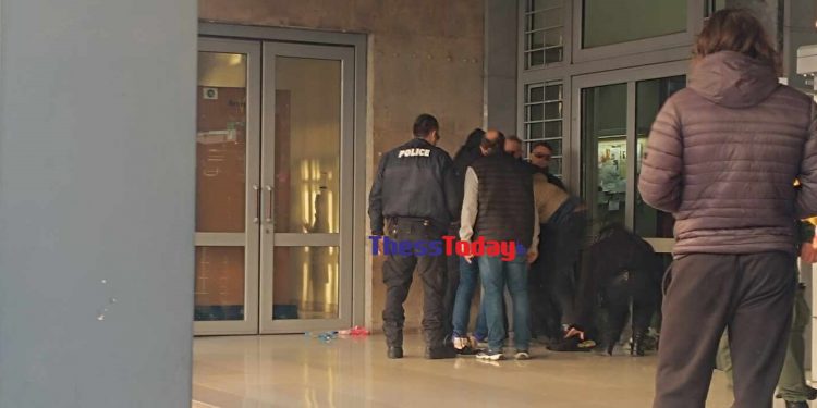 Συναγερμός στα δικαστήρια Θεσσαλονίκης: Συνελήφθη άνδρας που φώναζε «θα σας τινάξω στον αέρα» – ΒΙΝΤΕΟ – ΦΩΤΟ