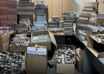 Αττική: Κατασχέθηκαν πάνω από 30.000 λαθραία πακέτα τσιγάρα – 3 συλλήψεις στα νότια προάστια – ΒΙΝΤΕΟ – ΦΩΤΟ