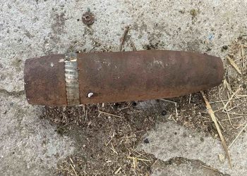 Έδεσσα: Συνελήφθη 57χρονος που έκρυβε στο οικόπεδό του… οβίδα και μέρη εκρηκτικού μηχανισμού – ΦΩΤΟ