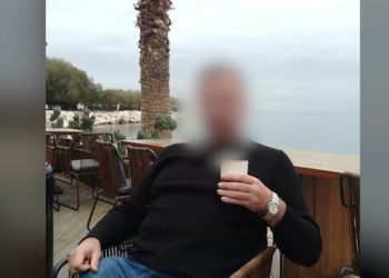 Άλιμος: Απολογείται ο καθηγητής που κατηγορείται ότι ασέλγησε σε 14χρονη μαθήτρια του – ΒΙΝΤΕΟ