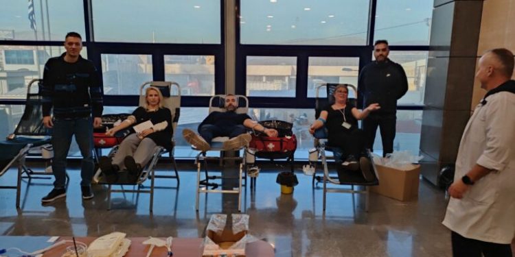 ΕΑΣΥΑ: Απολύτως επιτυχημένη η αιμοδοσία στη Διεύθυνση Εγκληματολογικών Ερευνών – ΦΩΤΟ