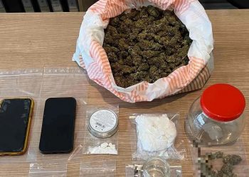 Ιωάννινα: Στα «δίχτυα» της ΕΛΑΣ πιάστηκαν 2 γυναίκες που διακινούσαν κοκαΐνη και κάνναβη – ΦΩΤΟ