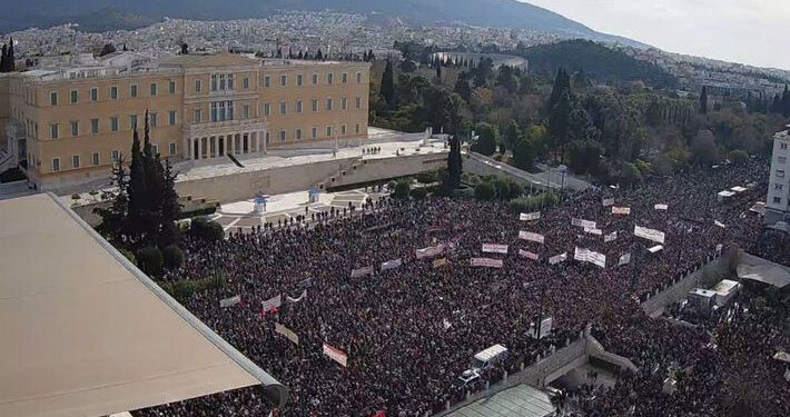 Βουλή: Προ ημερησίας διατάξεως συζήτηση για τα Τέμπη θα ζητήσουν ΣΥΡΙΖΑ και ΚΚΕ