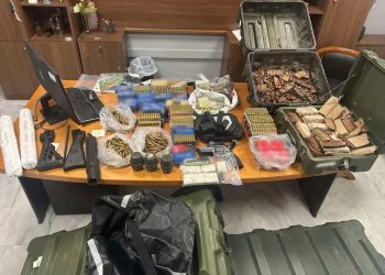 Χανιά: Η ΕΛΑΣ εντόπισε νέα αποθήκη με εκρηκτικά και βαρύ οπλισμό – Ακόμη μία σύλληψη – ΦΩΤΟ