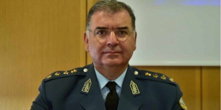 Πώς έριξαν στην αρένα τον Διευθυντή Λάρισας – Όλο το θλιβερό παρασκήνιο
