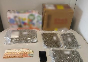 Το δέμα από τα ΕΛΤΑ είχε… χασίς – Συνελήφθη μέλος διεθνούς εγκληματικής ομάδας – ΦΩΤΟ