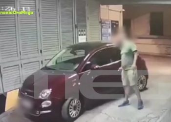 ΒΙΝΤΕΟ ΝΤΟΚΟΥΜΕΝΤΟ από τη δράση του κλέφτη ακριβών αυτοκινήτων από πάρκινγκ στο Κολωνάκι