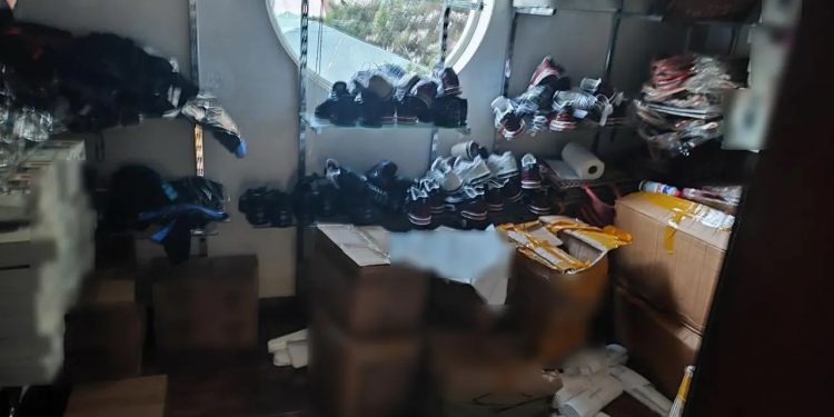 Σαφάρι της ΕΛΑΣ για «μαϊμούδες» – 22 συλλήψεις – 9.000.000€ ζημιά – ΦΩΤΟ