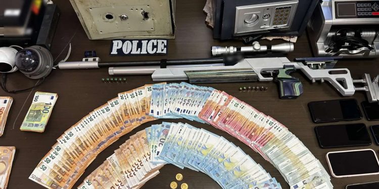 Το ελληνικό FBI εξάρθρωσε κύκλωμα μαστροπείας γυναικών – 26 συλλήψεις – Οι «αχυράνθρωποι» – BINTEO – ΦΩΤΟ