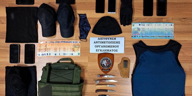 Εξαρθρώθηκε συμμορία σκληρών μπράβων – Μέλος των «Lions» ο ένας από τους 5 συλληφθέντες – ΦΩΤΟ