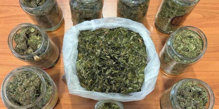 Μυτιλήνη: Στα «δίχτυα» της ΕΛΑΣ άνδρας που διακινούσε χασίς – ΦΩΤΟ