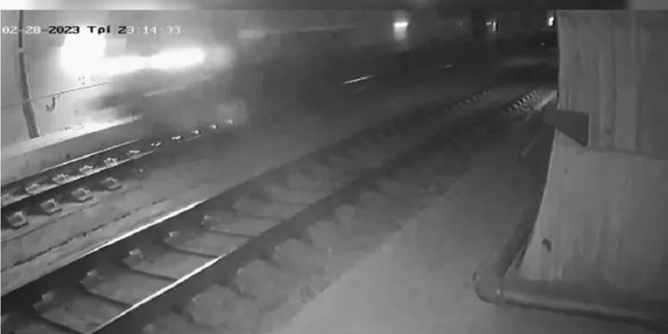 Τέμπη-Ραγδαίες εξελίξεις: Κατεπείγουσα έρευνα για τα 3 νέα βίντεο – Τι ζητά ο εφέτης-ανακριτής – BINTEO