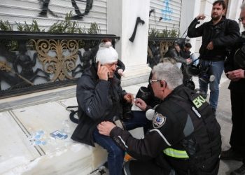 Επεισόδια στο Σύνταγμα: 29 οι τραυματίες