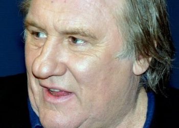 Γαλλία: Ποινή φυλάκισης 18 μηνών με αναστολή πρότεινε η εισαγγελία για τον Ζεράρ Ντεπαρντιέ στη δίκη του για σεξουαλική επίθεση