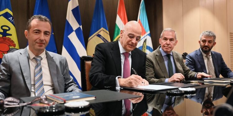 Με απόφαση Δένδια παραχωρείται σε Δικαστές και Εισαγγελείς πρόσβαση στα Στρατιωτικά Νοσοκομεία – ΦΩΤΟ