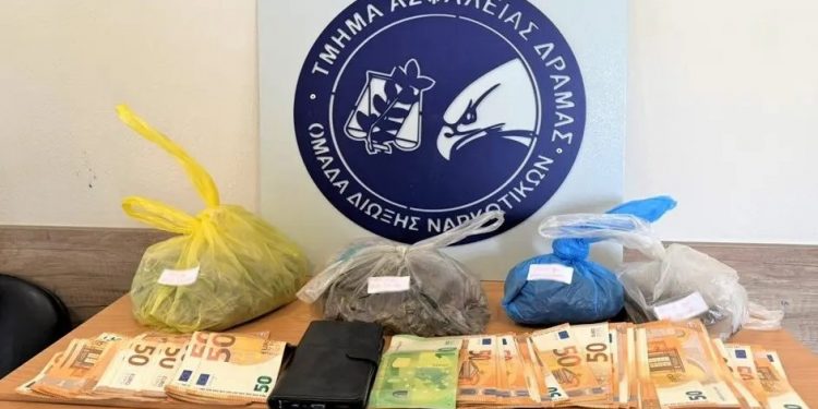 Η «VERA» έχει «μύτη» – Αστυνομικός σκύλος ξετρύπωσε τα ναρκωτικά σε σπίτι στη Δράμα – ΦΩΤΟ