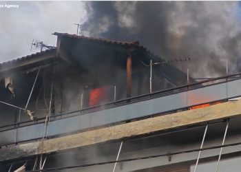 Mεγάλη φωτιά σε διαμέρισμα στο Χαϊδάρι – Ισχυρές δυνάμεις της Πυροσβεστικής στο σημείο – ΦΩΤΟ