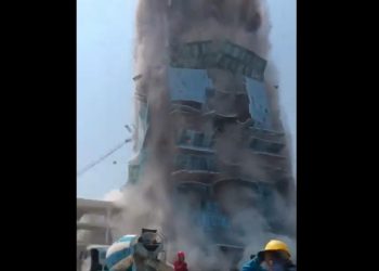 Σεισμός-μαμούθ 7,7 Ρίχτερ στην Μιανμάρ: ΒΙΝΤΕΟ ΝΤΟΚΟΥΜΕΝΤΑ από τη στιγμή που κτίρια καταρρέουν σαν τραπουλόχαρτα