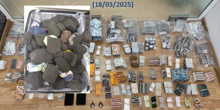 Η βαλίτσα είχε κάλτσες γεμάτες… ναρκωτικά – Συνελήφθησαν 2 άτομα στο «Ελ. Βενιζέλος» – ΦΩΤΟ