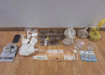 ΒΙΝΤΕΟ από 56χρονο «νοικοκύρη» που διακινούσε ηρωίνη και κοκαΐνη στο κέντρο της Αθήνας – ΦΩΤΟ