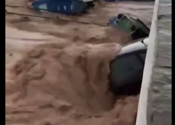 Η κακοκαιρία «έπνιξε» τις Κυκλάδες –  Απαγόρευση οδικών μετακινήσεων στην Πάρο, μήνυμα 112 – ΒΙΝΤΕΟ – ΦΩΤΟ