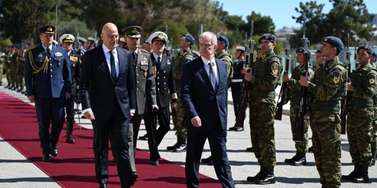O ΠτΔ Κωνσταντίνος Τασούλας επισκέφθηκε το Υπουργείο Εθνικής Άμυνας – ΒΙΝΤΕΟ – ΦΩΤΟ