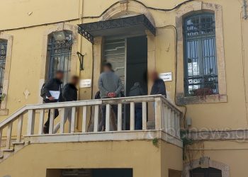 «Έτριβε τα μάτια του» με το «δωράκι» ο επίορκος υπάλληλος των Χανίων – Αποκαλυπτικός διάλογος