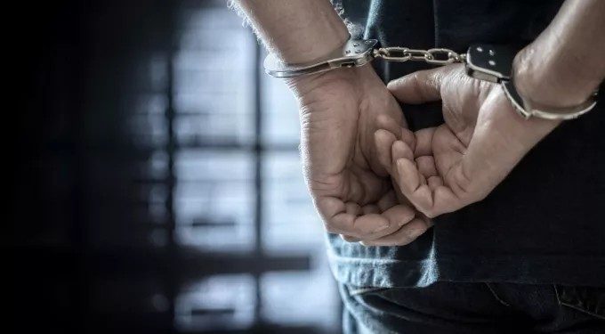 Συνελήφθη γνωστός αντιεξουσιαστής στο κέντρο της Αθήνας σε έλεγχο της «Ομάδας Ζήτα»