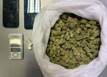 Χίος: Σε εγκαταλελειμμένο κτίριο η «καβάτζα» των ναρκωτικών – ΦΩΤΟ