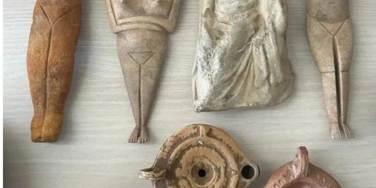Κύκλωμα αρχαιοκαπηλίας: Αυτοί είναι οι «θησαυροί» που έσωσε το ελληνικό FBI – Ο ρόλος του «Λάμπρου» – ΒΙΝΤΕΟ – ΦΩΤΟ