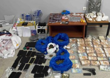 Ναύπλιο: 5 εγκληματικές οργανώσεις διακινούσαν ναρκωτικά – 17 συλλήψεις – ΦΩΤΟ