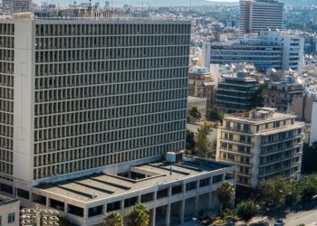 Έφοδος των «Αδιάφθορων» στο τμήμα Βάρης – Βούλας – Βουλιαγμένης