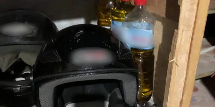 Εκκένωση κατάληψης στο Ηράκλειο: Δείτε τα «όπλα» που βρήκε η ΕΛΑΣ – ΦΩΤΟ