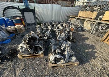 Συμμορία έκλεβε και πλαστογραφούσε αυτοκίνητα – Ο αρχηγός με το καθαρό ποινικό μητρώο και ο «Σάσμαν» – ΒΙΝΤΕΟ – ΦΩΤΟ