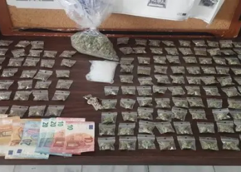 Αθήνα: Στα χέρια των αρχών «ντίλερ» ναρκωτικών  – ΦΩΤΟ