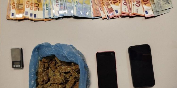 Θεσσαλονίκη: Συνελήφθησαν 3 άτομα για ναρκωτικά – ΦΩΤΟ