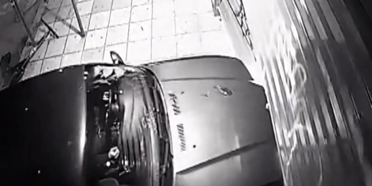 Θεσσαλονίκη: Σε τρελή πορεία αυτοκίνητο στην Τούμπα – ΦΩΤΟ