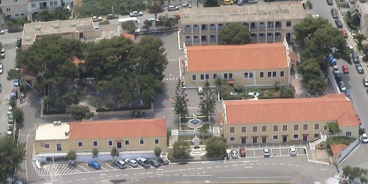 Παγωμένοι στην ΕΛΑΣ από τα πέντε κρούσματα ναρκωτικών σε Σχολές Αστυφυλάκων