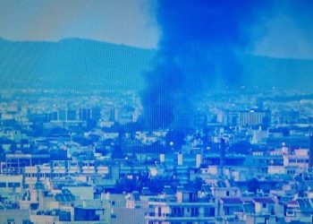 Φωτιά σε χώρο απορριμμάτων στον Βοτανικό – ΦΩΤΟ