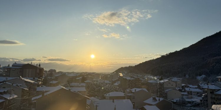 Καιρός: Ο χειμώνας …κρατάει μέχρι την Τετάρτη – Άνοιξη και πάλι σταδιακά από την Πέμπτη