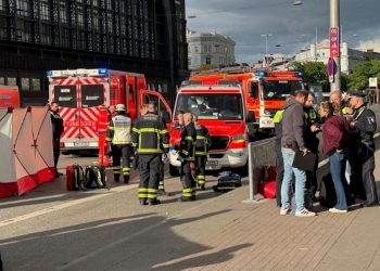 Συναγερμός στο Αμβούργο – Τουλάχιστον 12 τραυματίες από επίθεση με μαχαίρι σε σιδηροδρομικό σταθμό – ΦΩΤΟ