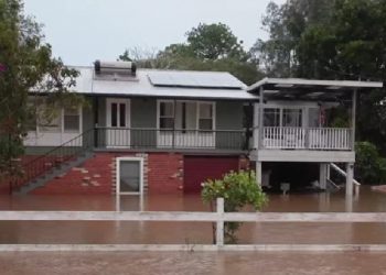 Υδάτινος «εφιάλτης» στην Αυστραλία: 2 νεκροί και 50.000 εγκλωβισμένοι από τις σφοδρές πλημμύρες – BINTEO