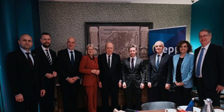 Δένδιας από Βρυξέλλες: Τι είπε για τον επανεξοπλισμό της Ευρώπης – ΒΙΝΤΕΟ – ΦΩΤΟ