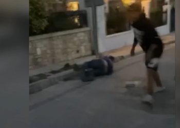 BINTEO NTOKOYMENTO από τον ξυλοδαρμό του 48χρονου στα Γλυκά Νερά – Ενώπιον του ανακριτή ο 17χρονος