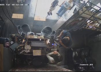 ΒΙΝΤΕΟ ΝΤΟΚΟΥΜΕΝΤΟ: Καρέ καρέ η δράση των συμμοριτών που έκαναν κλοπές… μοιράζοντας φυλλάδια