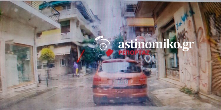 Αγρίνιο: Φωτό από την δράση του “Κοτζαμάνη” που άδειαζε λογαριασμούς με πατίνι!