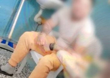 Σωφρονιστικά καταστήματα ή καταστήματα κινητής τηλεφωνίας; Ο «Κοτζαμάνης» και η selfie – ΦΩΤΟ