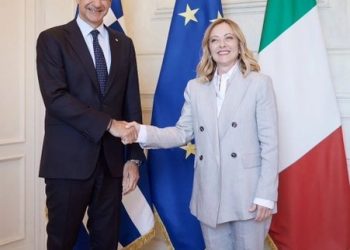 Κ. Μητσοτάκης από Ιταλία: Σε συμφωνία για επενδύσεις 360 εκατ. ευρώ σε νέα τρένα και αμαξοστάσια – ΦΩΤΟ